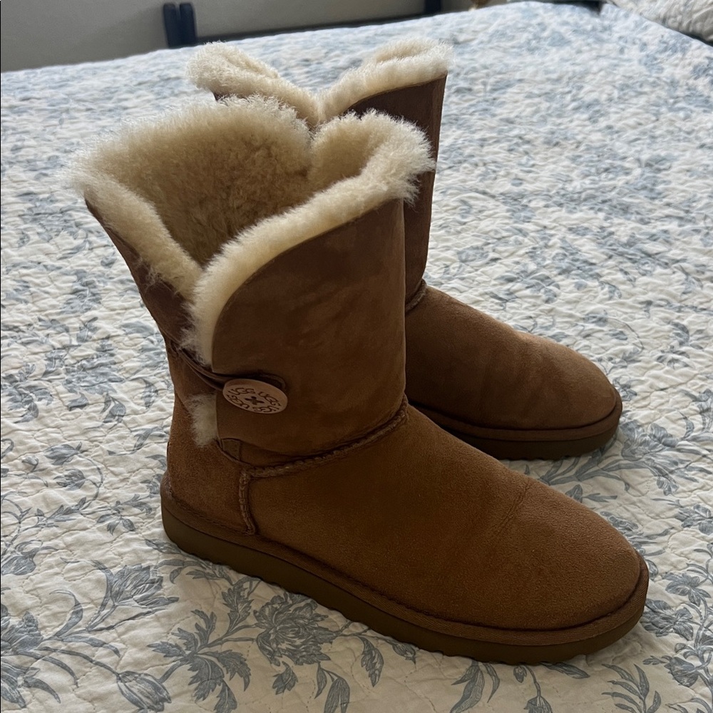 Shearling-Lined UGG Bailey Button Winter Button Boots - Chestnut Brown